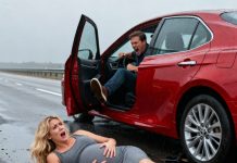 Husband Kicks Pregnant Wife Out of New Car “New Car, Don’t Make My Luck Even More Bad” – Her Reaction Made Him Regret It…