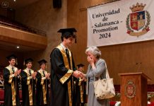 They mocked me for being the son of a garbage collector—yet at graduation, I spoke just one sentence that made the entire crowd fall silent… and burst into tears.