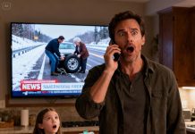 I thought helping an elderly couple with a flat tire on the highway was nothing more than a small act of kindness. I didn’t even mention it to anyone. But one week later, my phone rang and my mother’s voice exploded through the speaker: “Stuart! Why didn’t you tell me? Turn on the TV—right now!” My heart lurched as I grabbed the remote, having no idea that what I was about to see would flip my entire life upside down…