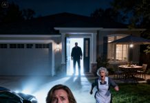 “Don’t come in, drive away now!” the maid shouted the instant she saw my car at the gate. I froze, backed into the darkness, switched off my lights, and observed from afar. That night, after my daughter had spent a whole year refusing to speak to me, she suddenly texted: “Mom, can we have dinner? I miss you.” But when I stopped at the gate and the maid rushed outside, what happened next made everything finally, painfully clear.