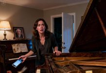 “Sold your piano for $500—we need the money,” my brother texted. I stared at the screen, then typed back, “I understand.” He replied, “Finally being reasonable.” What he didn’t know? That “old piano” was a 1925 Steinway worth $2.8 million—my last link to Grandpa. Thirty minutes later, my phone rang. A calm voice said, “Ma’am… do you realize what you just sold?” My blood turned to ice. And then he added one sentence that made me drop the phone…
