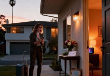 The night before my sister-in-law’s Hawaii wedding, my husband suddenly said, “You need to go back to LA right now.” “Why? The wedding is tomorrow,” I asked. He replied, “There’s no time to explain. Take the next flight.” I boarded the red-eye flight. The next morning, when I arrived at our house, I gasped and froze in place.