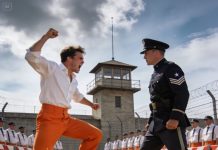 “Strength Breaks Nicely Here.” — A Sadistic Sergeant Taunts a New American Prisoner With Those Cruel Words — Only for the POW to Smile Back and Prove That True Strength… Doesn’t Break at All!