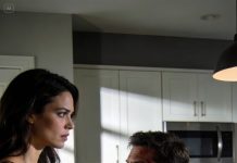 “She’s just a colleague.” “A colleague who calls you ‘husband’ in front of me?” He slammed his hand on the table. “Shut up! I’m the one who provides for you!” I let out a cold laugh. “Provides? You buy my silence with money, and you feed your arrogance with your fists.” He stepped closer. “What do you want?” “I want you to remember this: some slaps don’t leave marks on the skin—but they leave a mark on your life… in the form of divorce papers.