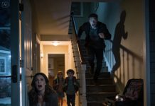 My parents offered to babysit so we could celebrate our anniversary. As I was putting on my shoes by the door, my husband rushed downstairs from the kids’ room. “Get the children to the car now! Call 911 immediately!” he shouted. “What’s going on?” I asked. “I saw what’s inside your parents’ bag. They’re not here to babysit.” His face was as pale as a ghost.