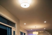 I knew my sister and parents were waiting for the chance to take my inheritance. So I smiled and told them, “I’m leaving for a three-week trip. The house will be empty.” Their eyes lit up exactly the way I expected. Two days later, they unlocked my front door thinking they had won. But the moment the lights turned on, a voice said coldly, “Don’t move.” The look on their faces told me everything had worked perfectly.