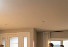 The day I finally bought my own house felt like winning a war. Years of saving, overtime, and sacrifices finally paid off. Then three days later, I came home and found my mom and sister already unpacking boxes in my living room. “It’s family property now,” my mom said casually. I stared at them in disbelief. “You can’t just move in.” My sister laughed. What happened next ended with flashing police lights outside my house.