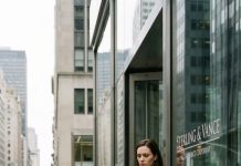 After she lost her first baby, her husband and mother-in-law pushed her out of their home without mercy. But years later, when they were on their knees in front of a sleek, high-end office pleading for assistance, the door opened… and it was her standing there.