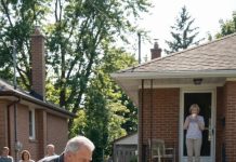 “‘SHE PUSHED MY KID FIRST,’” MY SISTER SOBBED—THEN MY FATHER PICKED UP A BRICK AND SLAMMED IT STRAIGHT INTO MY KNEE RIGHT THERE IN THE DRIVEWAY. I DIDN’T EVEN CRY. MY MOTHER SIPPED HER COFFEE AND SNEERED, “USELESS PEOPLE DESERVE THAT.” I CRAWLED THROUGH THREE DAYS OF SILENCE—ENDURING IT, AND PLANNING. FOR YEARS, I SMILED, LIMPED, AND QUIETLY GATHERED EVERY PIECE OF EVIDENCE: PROPERTY RECORDS, HIDDEN DEBTS, AND FORGED SIGNATURES BURIED UNDER APRIL’S NAME. THEN, ON A TUESDAY, I MAILED THE FIRST ENVELOPE… …AND THEIR PERFECT HOUSE BEGAN TO COLLAPSE.