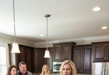 “I’m sorry, but that house should’ve been your sister’s,” my dad said the day I invited them over to celebrate buying my first home. I laughed, thinking it was a joke. It wasn’t. Weeks later, I was served court papers demanding I transfer ownership to her. “Family comes first,” my mom insisted. Apparently, I wasn’t included in that definition. That was the moment I realized they weren’t teasing—they were serious.