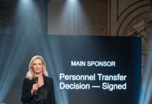 “At the company party, my boss put an arm around the new employee’s waist and said to me, ‘You understand—this is a “business partnership.”’ I smiled. ‘Yes, I understand.’ Ten minutes later, I walked onstage in place of the MC and spoke into the mic: ‘Let me introduce tonight’s main sponsor… the person who just signed the personnel transfer decision.’ My boss whipped around. ‘What are you doing?’ I replied, ‘I’m just announcing the truth.’”