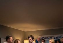 My 28th birthday passed without a single message from my parents. I thought maybe they were busy—until I walked into their living room days later and saw everyone cheering for my sister. She held up a shiny house key while my dad smiled proudly. “You’re really doing this tonight?” I said quietly. My sister rolled her eyes. “Stop ruining the moment.” That was the second I realized… leaving might be the best decision of my life.