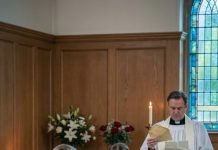 During my grandmother’s funeral, as the family struggled to maintain a respectful, dignified front, my aunt unexpectedly accused the granddaughter of being a hypocrite—claiming she’d returned only to grab inheritance money and to perform her sadness for the crowd. But then the priest unfolded my grandmother’s last letter, and the truth about who her most beloved grandchild really was sent shockwaves through the room.